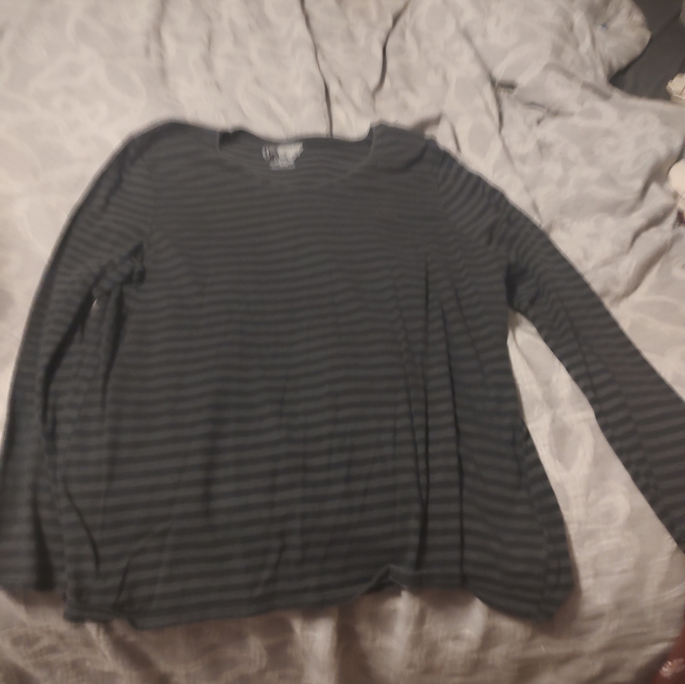 A long sleeve shirt